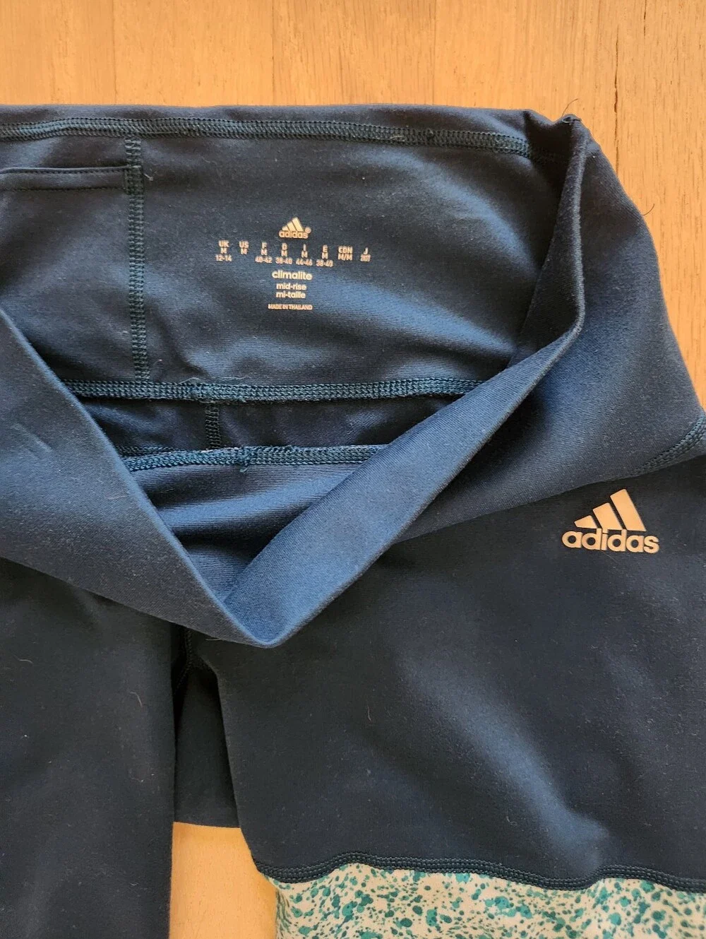 EUC Adidas Womens Climalite Capri Leggings Size M Blue Teal Speckled Colorblock